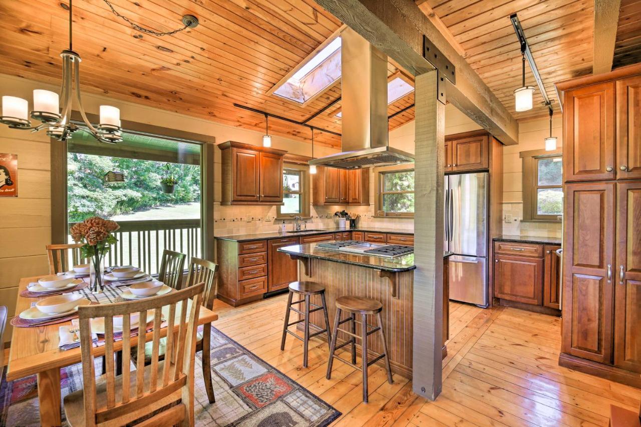 Dog-Friendly Cabin, 9 Mi To Sugar Mountain Resort بانير إلك المظهر الخارجي الصورة
