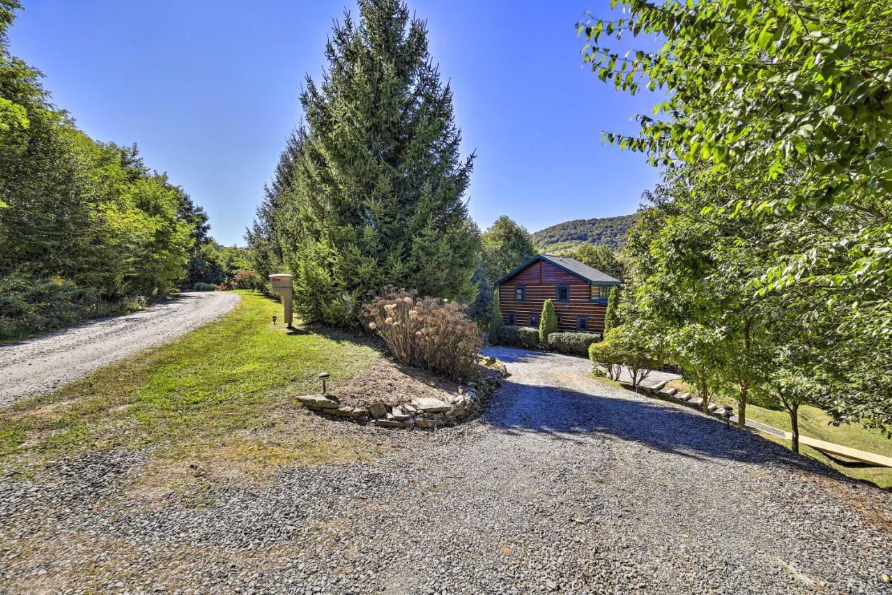 Dog-Friendly Cabin, 9 Mi To Sugar Mountain Resort بانير إلك المظهر الخارجي الصورة